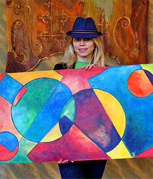 Акролеста (Татьяна Соколова) с картиной Автопортрет